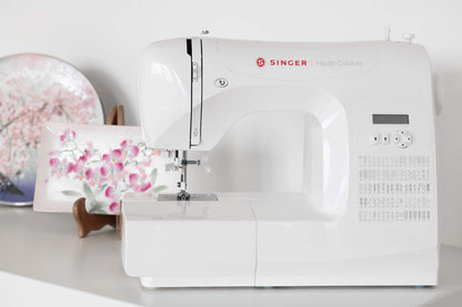 Singer Haute Couture F527C Machine à coudre électronique Professionnelle, 80 points, utilitaires, élastiques, décoratifs, Facile pour Débutants Electrique Portable, Maison