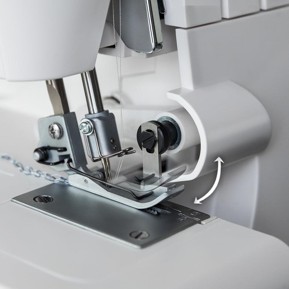 Cecotec Machine à Coudre Bellecouture Overlock, Vitesse 1100 tr/min, Pression du Pied-De-Biche Réglable, Entraînement Différentiel, Fonctions de Point à 4 Fils et Kit d'Accessoires