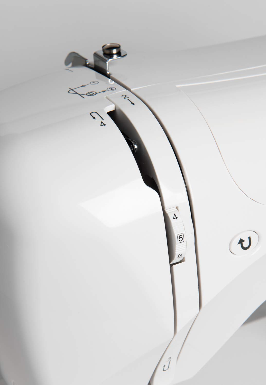 Singer Haute Couture F527C Machine à coudre électronique Professionnelle, 80 points, utilitaires, élastiques, décoratifs, Facile pour Débutants Electrique Portable, Maison