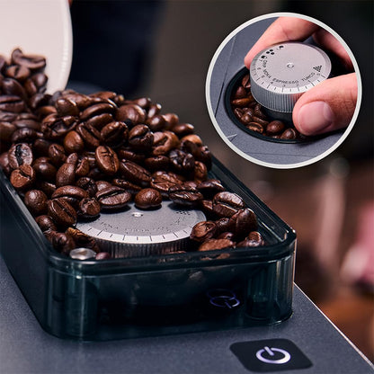 Cecotec Cafetière à Capsules Freestyle Grind & Latte. 1400W, 20 Bars, Multi-capsules, Café en Grains 40g, Moulin Conique, Réservoir d'Eau 1,6L, 300ml