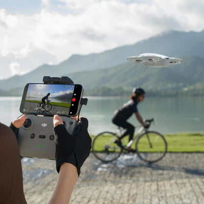 Bundle Fly More DJI Neo, Mini Drone avec Caméra 4K UHD pour Adultes, Drone Suiveur qui Vole Seul de 135 g, Décollage du Creux de la Main, Suivi de Suj