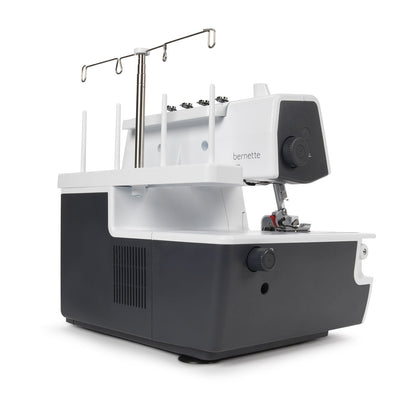 Surjeteuse Bernette Funlock 44