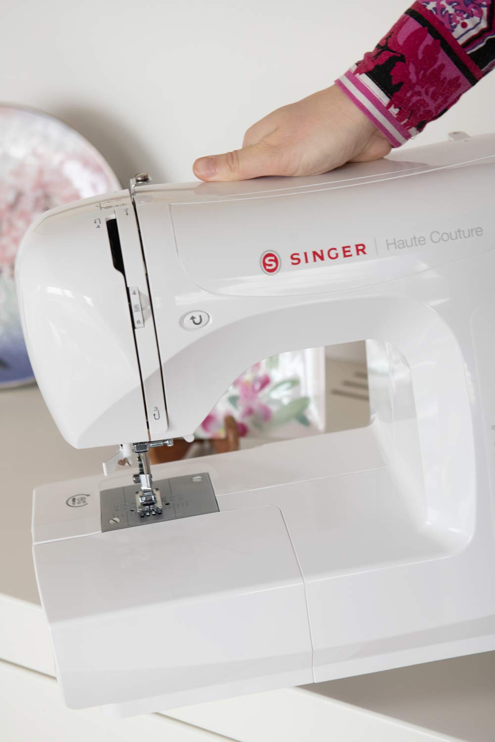 Singer Haute Couture F527C Machine à coudre électronique Professionnelle, 80 points, utilitaires, élastiques, décoratifs, Facile pour Débutants Electrique Portable, Maison