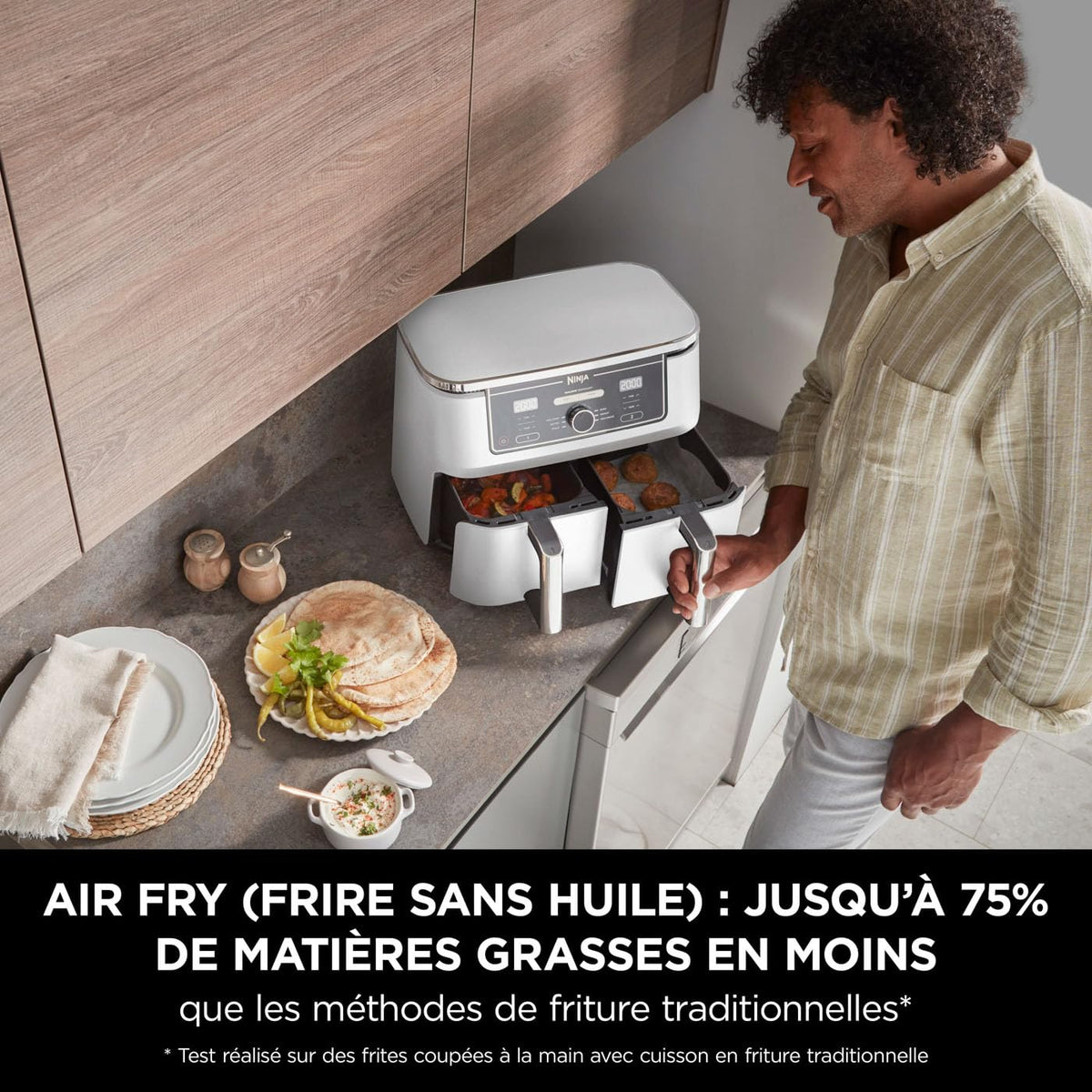 Ninja Foodi MAX Dual Zone Air Fryer, 2 Tiroirs, 9,5L, 6-en-1, Sans Huile, Air Fry, Croustillant Max, Rôtir, Cuire, Déshydrater, 8 Portions, Paniers Antiadhésifs Vont Au Lave-Vaisselle, Blanc AF400EUWH
