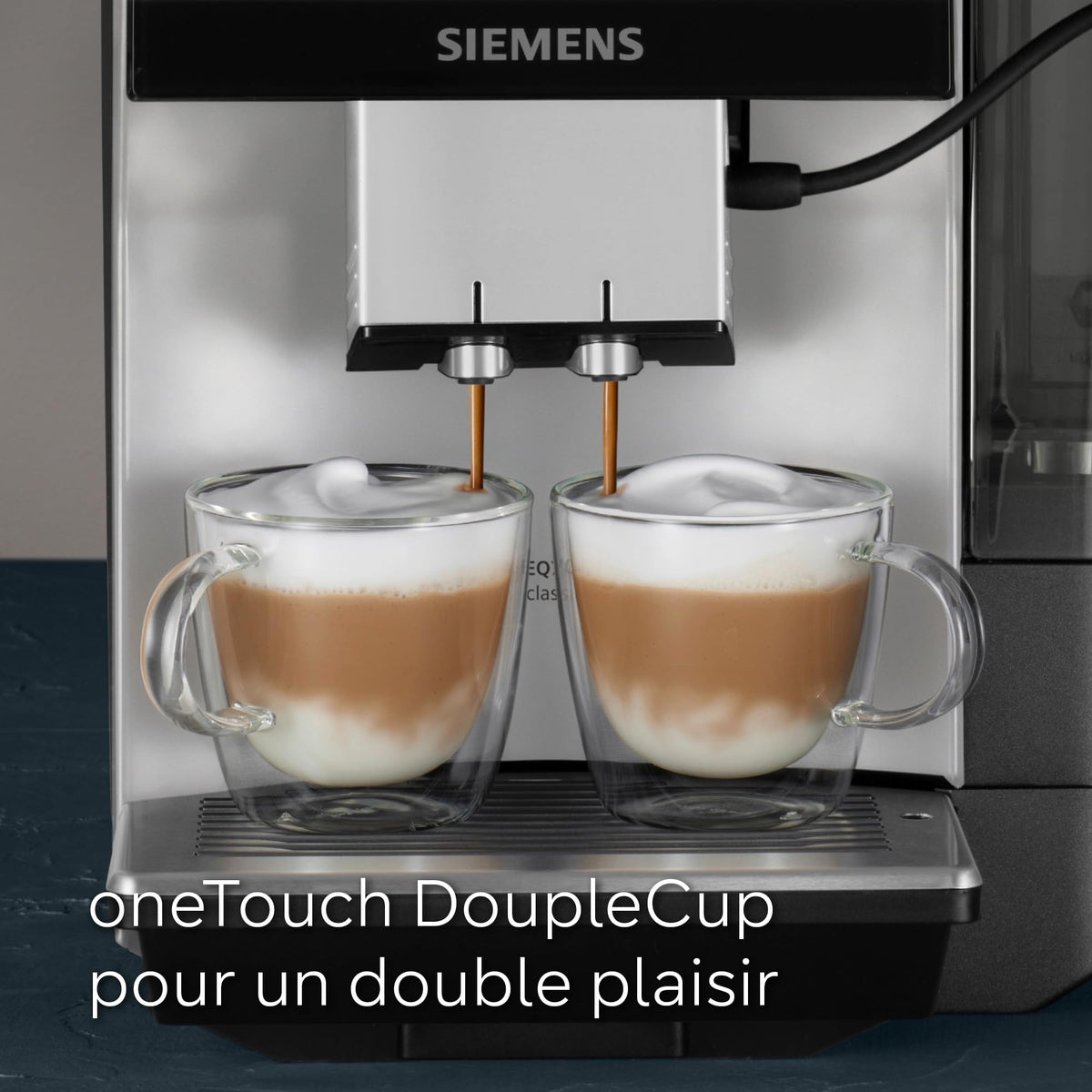 SIEMENS EQ700 classic TP715E17 Machine à café automatique avec contrôle par application, infusion à froid, écran tactile, jusqu'à 10 créations de café favorites, nettoyage automatique à la vapeur