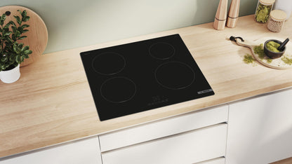 Bosch PUE611BB5E, Série 4, plaque à Induction, 4 foyers, 60 cm, Puissance 4600 W, Noir