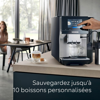 SIEMENS EQ700 classic TP715E17 Machine à café automatique avec contrôle par application, infusion à froid, écran tactile, jusqu'à 10 créations de café favorites, nettoyage automatique à la vapeur