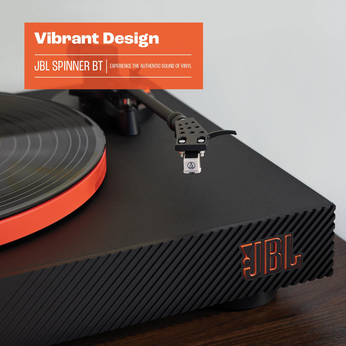 JBL Spinner BT, Platine Bluetooth avec AptX-HD, design dynamique, porte-cellule amovible, plateau en aluminium et entraînement par courroie, cellule magnétique mobile préinstallée, noir et orange