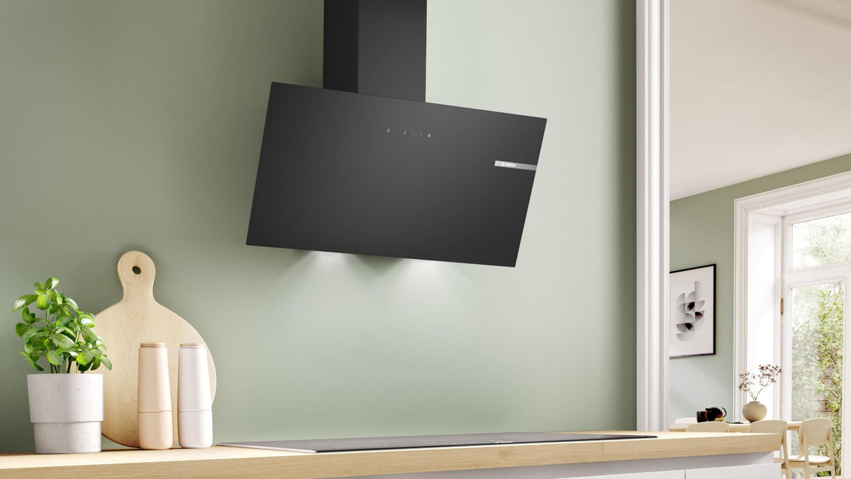 Bosch DWK85DK60 Série 2, Hotte murale, 4 vitesses d'aspiration dont 1 intensive, 80 cm, Noir avec finition en verre