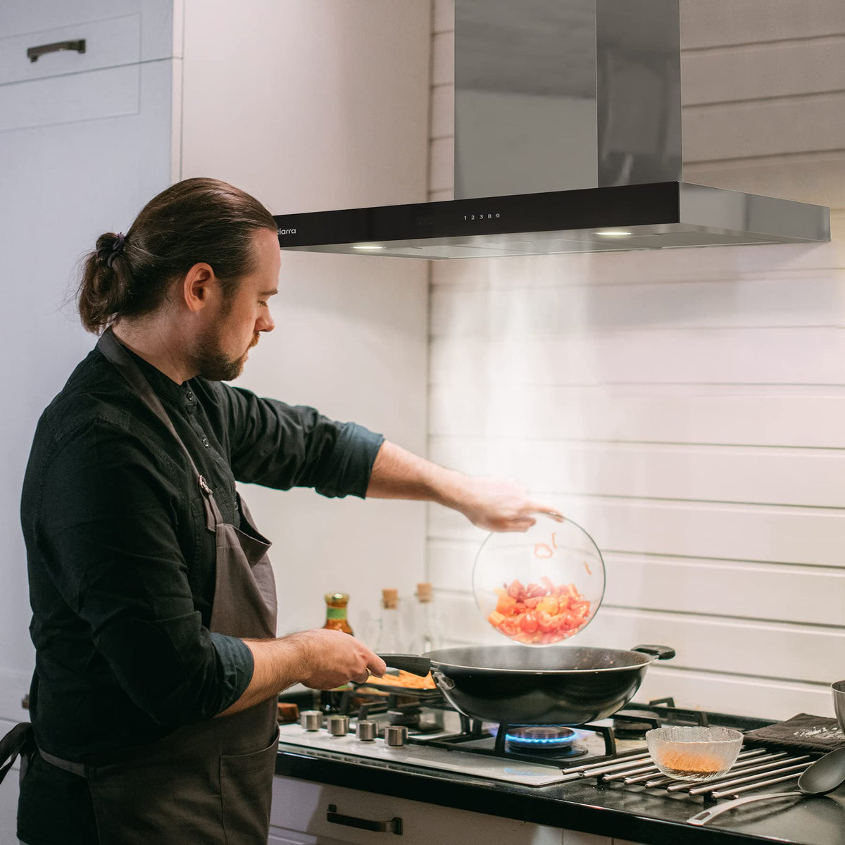 Ciarra Hotte Apisrante 90cm 650 m³/h - Class A+++ - 4 Vitesses - Fonction Boost - Hotte de Cuisine Silencieuse - Commande Tactile - Wi-Fi - LED Dimmable - Inox - CBCS9102