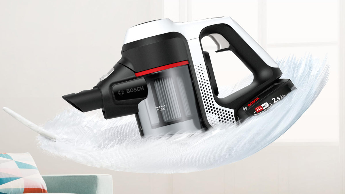 Bosch Electroménager Unlimited 6, BCS611AM, aspirateur Balai Rechargeable sans Fil, autonomie de 30 Min, performant sur différents Types de Sol, Accessoires Inclus, Blanc