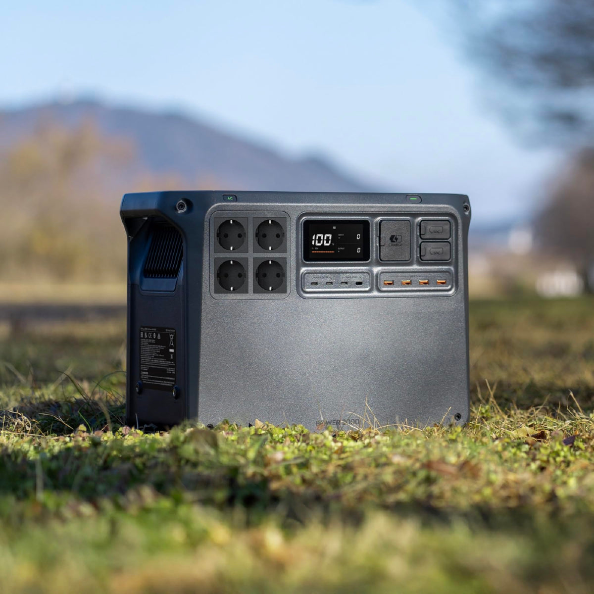 DJI Power 2000, station électrique portable 2 048 Wh (Batterie LFP), format compact, sortie stable de 3 000 W, recharge de 0–80% en 45 min, générateur électrique portable pour maison & camping