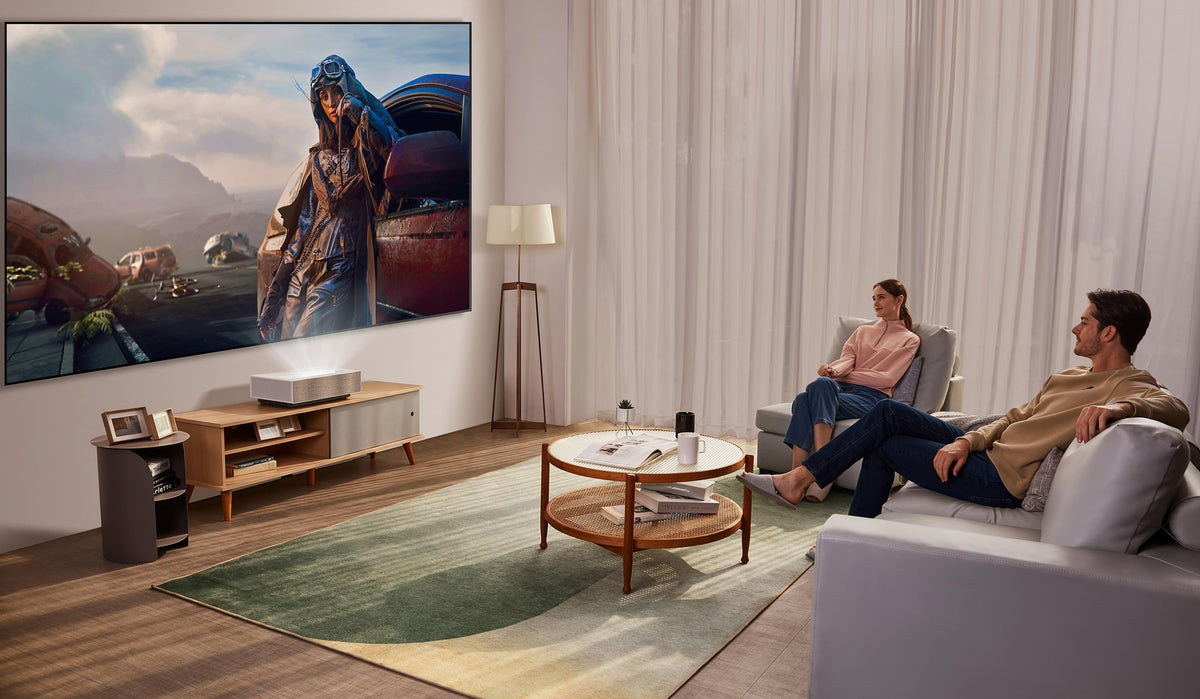 LG CineBeam Vidéoprojecteur Laser HU715QW Home Cinema 2500 Lumen, 4K UHD 2160p, Projection Entre 80"~120", LG Smart webOS 6.0, Bluetooth Audio, Haut-parleurs intégrés (2x20W)