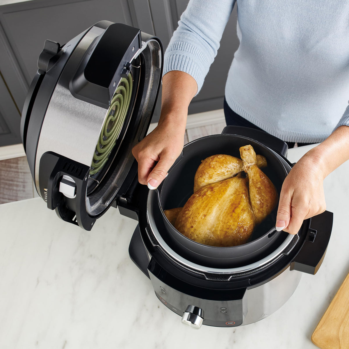 Ninja Multicuiseur Foodi MAX Air Fryer, SmartLid, 12 fonctions de cuisson, 7.5L, Autocuiseur 12 en 1, Cuisson sous pression, Friture à l'air, Cuisson lente et plus, Acier inoxydable, OL650EU