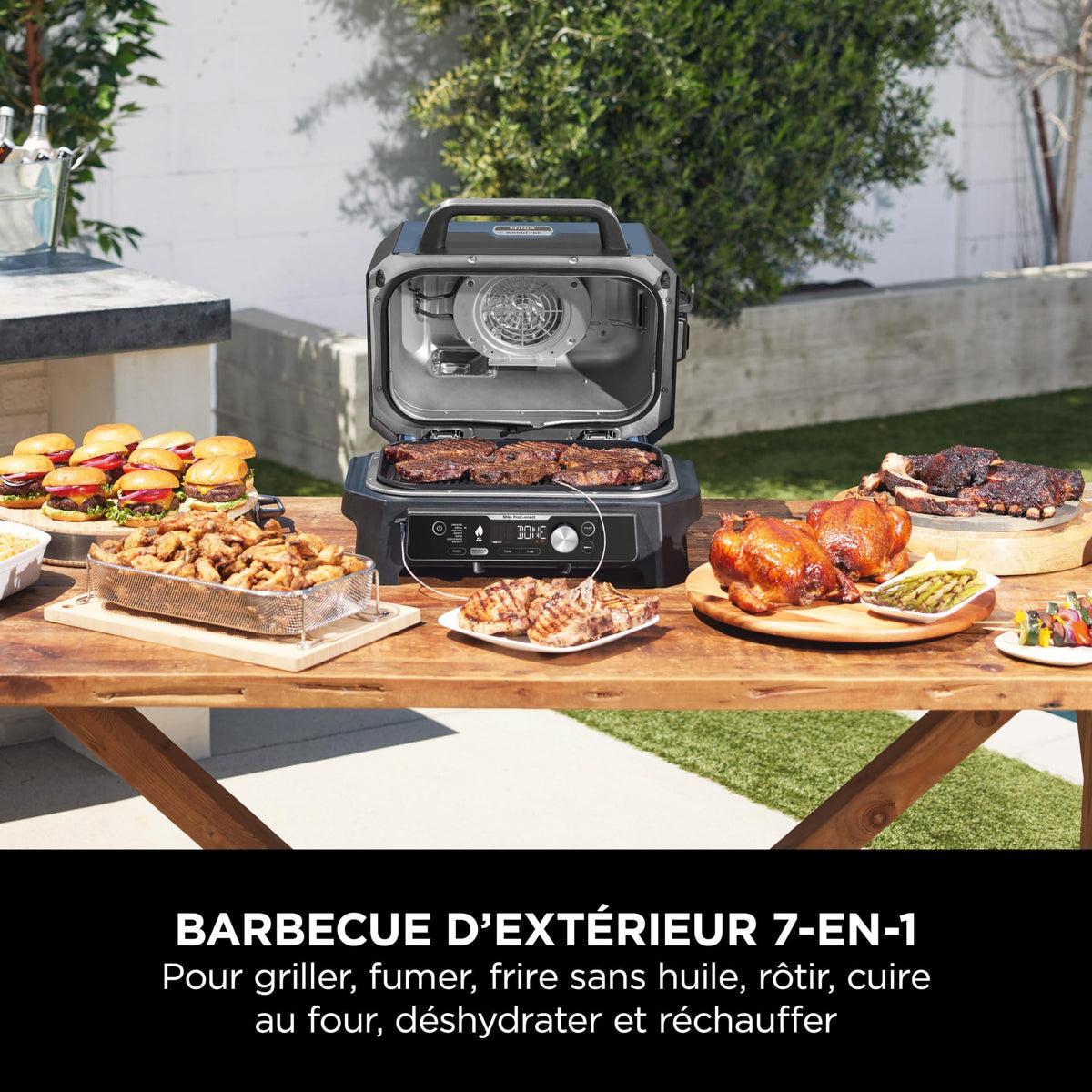 Ninja Woodfire Pro Connect XL Barbecue Électrique & Fumoir avec Contrôle d'Application, 2 Sondes, Grille, Housse, Revêtements & Brosse, Grill & Friteuse sans huile 7-en-1, Bleu & Noir OG901EUAMZ